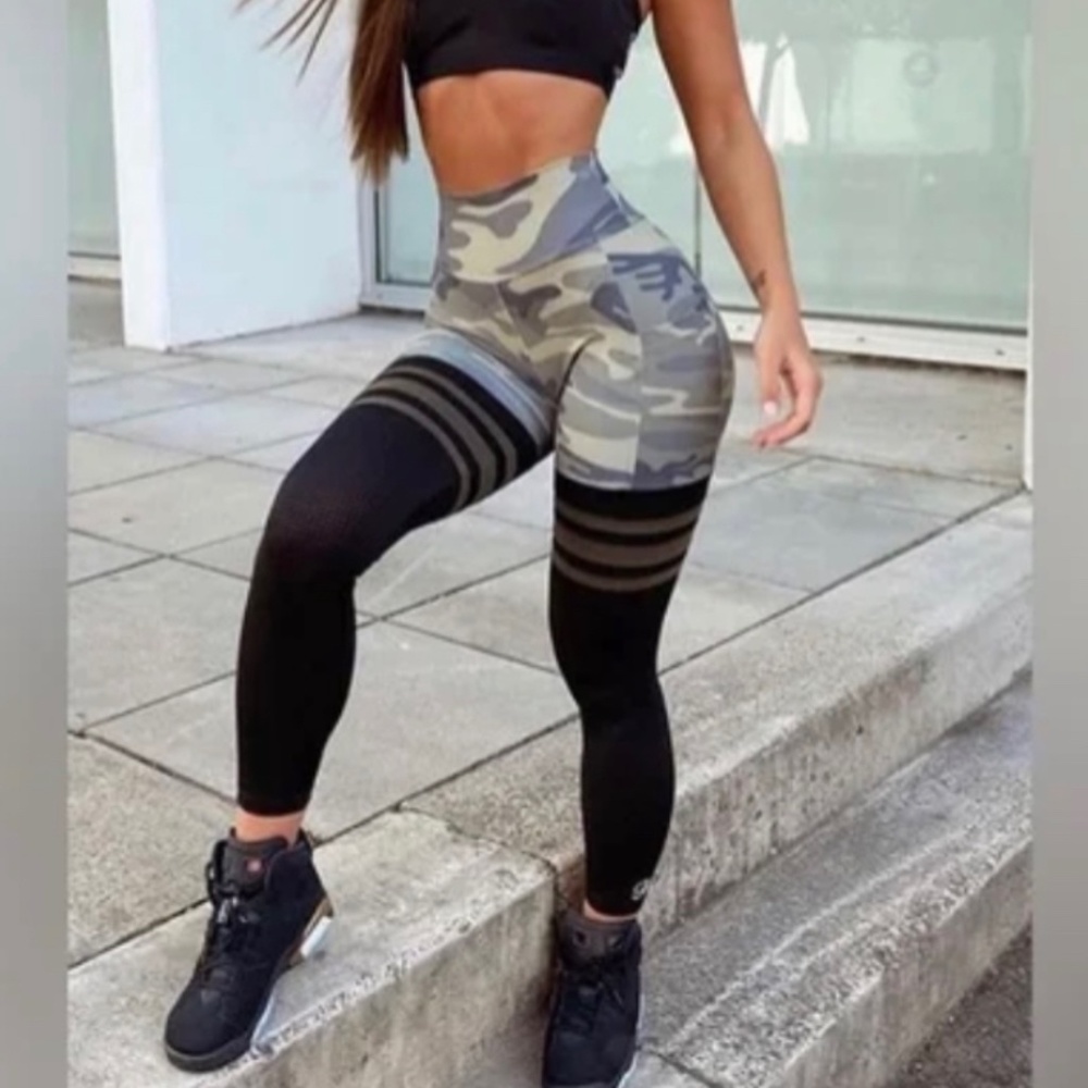 Bombshell Sportswear Leggings